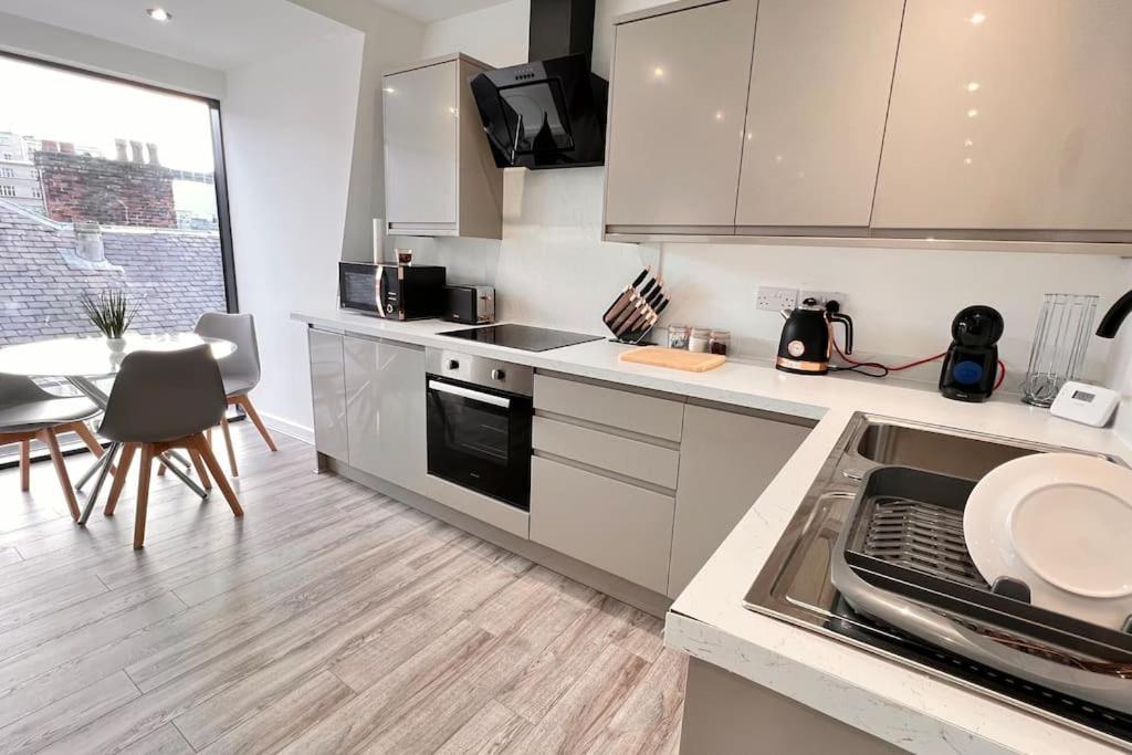 Top Floor Gem In Liverpool City Centre Apartment Exterior photo